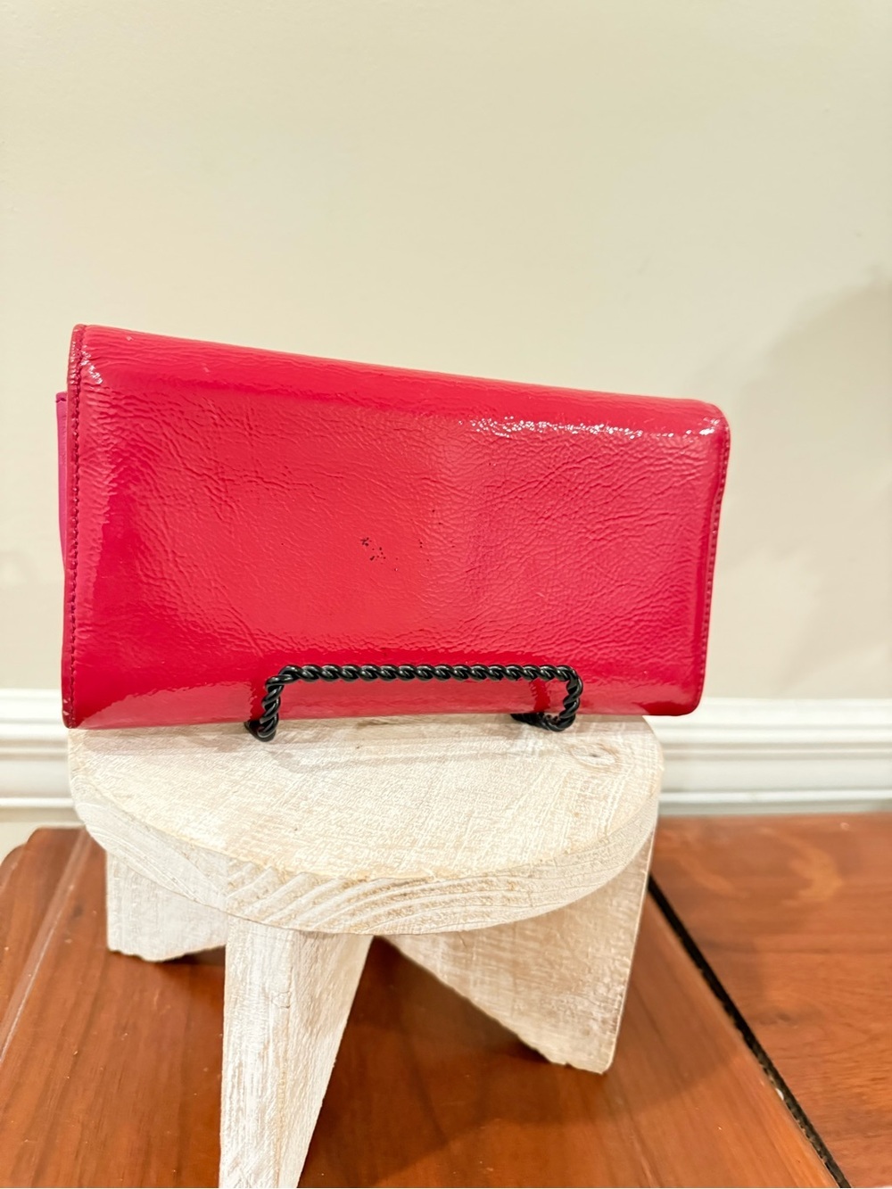 Gucci Red Patent Leather Wallet with COA - Picture 3 of 12